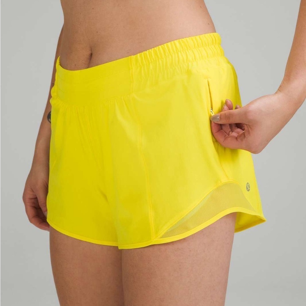 Lululemon Hotty Hot Low-Rise Lined Short 4" - Sonic Yellow SZ 6